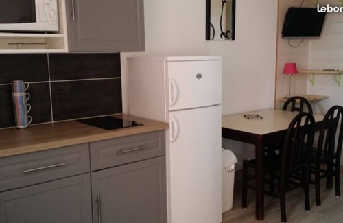 Sete Apartamento | Encantador estudio con piscina y vistas al mar para 4 personas en Garden Floor