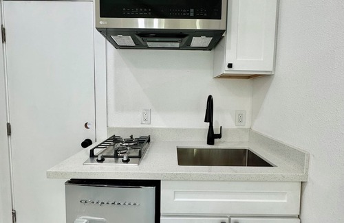 Fairview Apartamento | Charming studio with WiFi and AC In Hayward