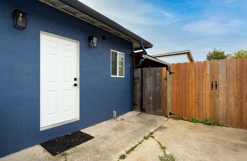 Fairview Apartamento | Charming studio with WiFi and AC In Hayward