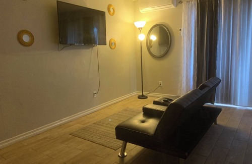 Upland Apartamento | Charming studio with WiFi and AC in pleasant Upland