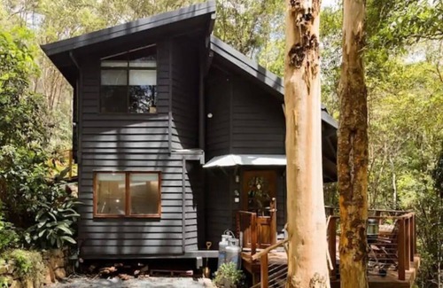 Wongawallan Chalet De Esquí | Charming Suite: 1-Bedroom Nature Getaway, with private hiking trails