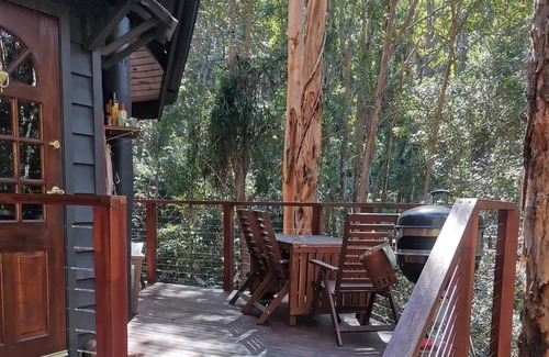 Wongawallan Chalet De Esquí | Charming Suite: 1-Bedroom Nature Getaway, with private hiking trails