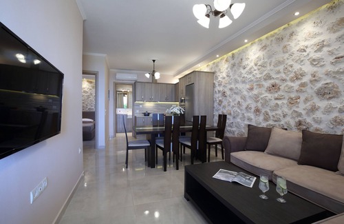 Tsoukaladhes Casa | Charming suite Iro just few minutes from Kathisma & Mylos Beach