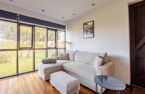 Fowey Casa | Charming Summerhouse Annexe in lush gardens in Fowey