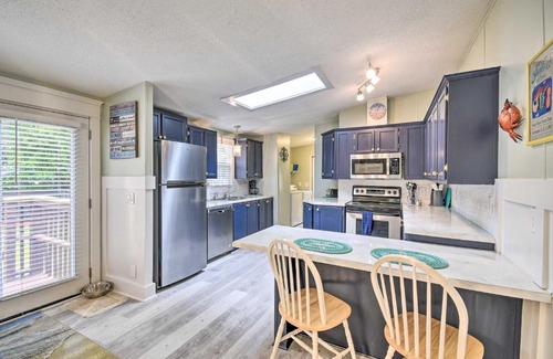 Supply Casa | Charming Supply Home Less Than 2 Mi to Holden Beach!