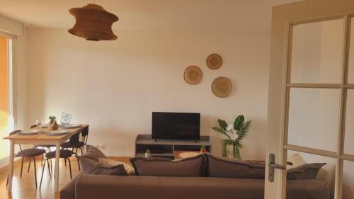 Frouzins Apartamento | Charming T2 in Frouzins