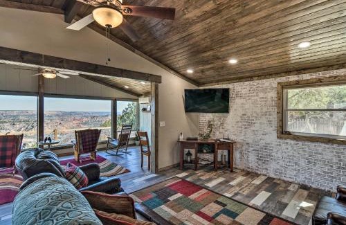 Canyon Casa | Charming Texas Home with Stunning Canyon Views!