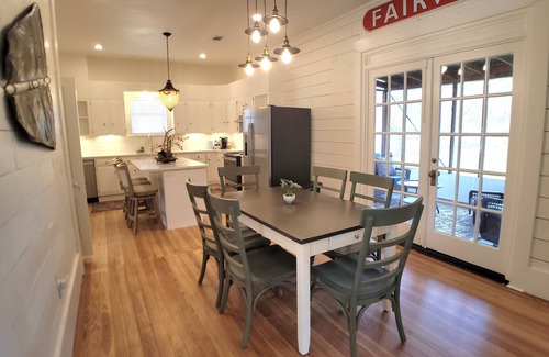 Liberty Hill Casa | Charming Three Bedroom Home In Liberty Hill