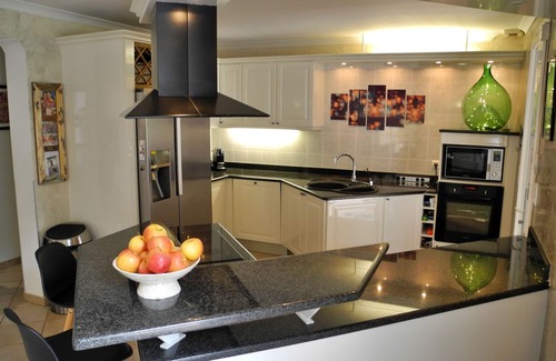 Callian Casa | Encantadora villa de tres dormitorios con un anexo en el pueblo provenzal de Callian