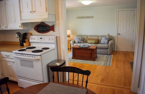 East Harwich Casa | Charming three bedroom home, only 2 miles to Jackknife Beach in Chatham