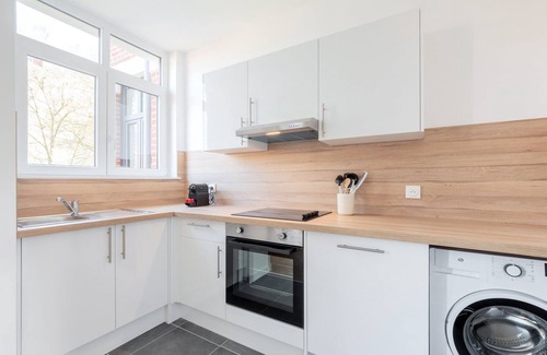 Marcq-en-Baroeul Apartamento | Charming through-apartment renovated and equipped!