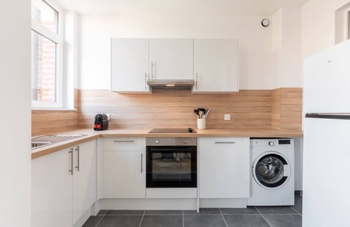 Marcq-en-Baroeul Apartamento | Charming through-apartment renovated and equipped!