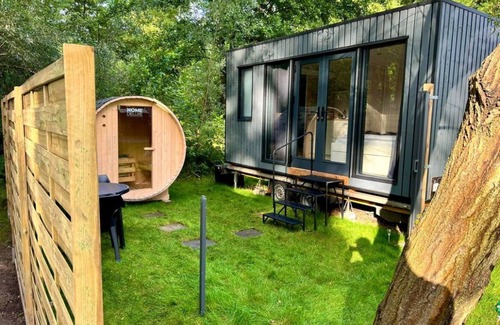Kloster Lehnin Casa | Charming tiny house by the lake with outdoor sauna