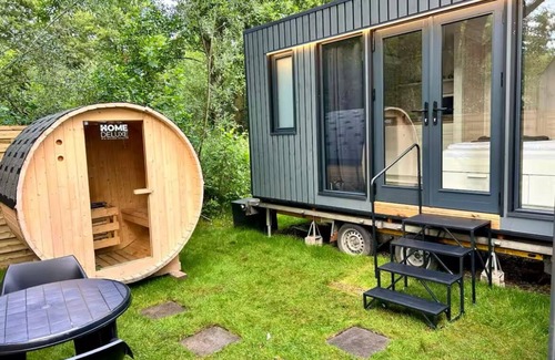 Kloster Lehnin Casa | Charming tiny house by the lake with outdoor sauna