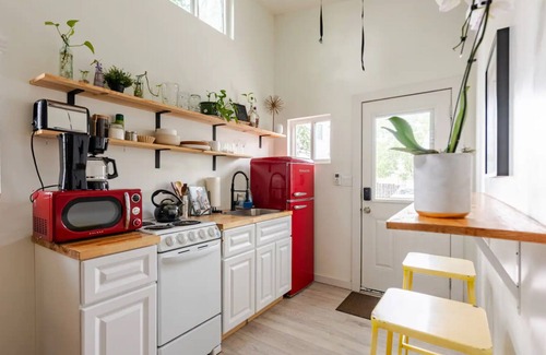 East MLK Cabaña | Charming Tiny Home Retreat!