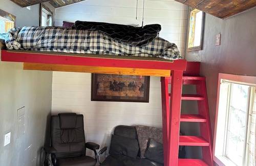 Paradise Cabaña | Charming Tiny House in Paradise with gorgeous views of the Sutter Buttes.