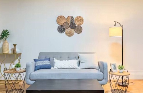 Outer Richmond Casa | Charming Top Floor Suite in Outer Richmond