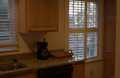 Piedmont Heights Casa | Charming townhome with 2 bedrooms, Sleeps 6, Walk to Piedmont Park or Beltline