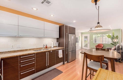 Camelback East Casa | Charming Townhouse in Sunny Central Phoenix