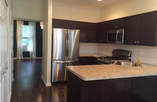 Mann Casa | Charming Townhouse Near Downtown Iowa City