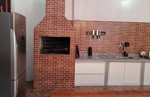 Guaratuba Casa | Charming townhouse surrounded by lush nature 350 meters from the beach.