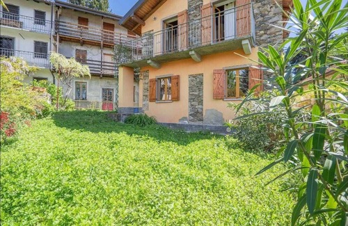 Ameno Cabaña | Charming traditional Ameno cottage with private garden, balcony & AC