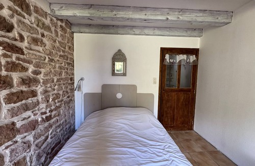 Taintrux Otro | Charming traditional farmhouse, relaxation and nature
