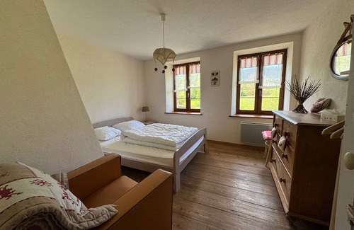 Taintrux Otro | Charming traditional farmhouse, relaxation and nature