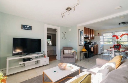 Ampere Apartamento | HERMOSO APTO CERCA DE NYC, ESTADIOS PRINCIPALES, MALLS Y MÁS!