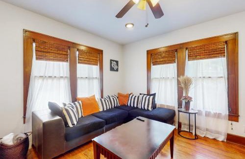 Travis Heights Casa | Charming Travis Heights Home