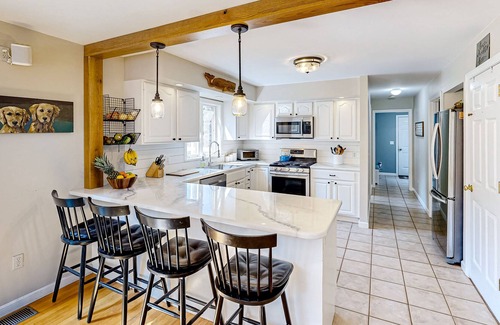 West Tisbury Casa | Charming tree-lined home with outdoor games, firepit, grill, W/D, & AC