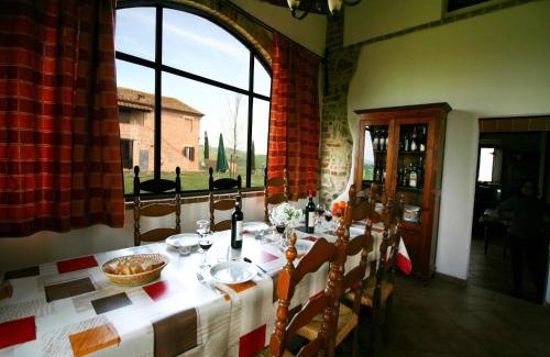Sovicille Casa | Charming Tuscan Farmhouse