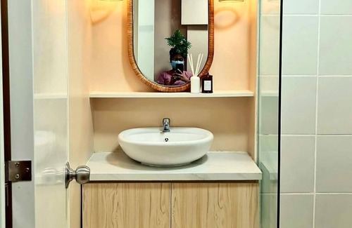 Guadalupe Condominio | Charming unit @ Symfoni Nichols