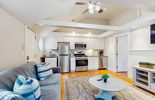 West Yarmouth Casa | Charming updated bungalow with firepit, fast WiFi, & walkable locale near beach