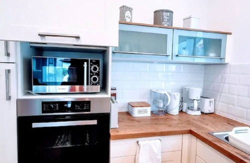 Schwandorf Casa | Encantadora casa de vacaciones "Marie Antoinette" con Wi-Fi, terraza y jardín
