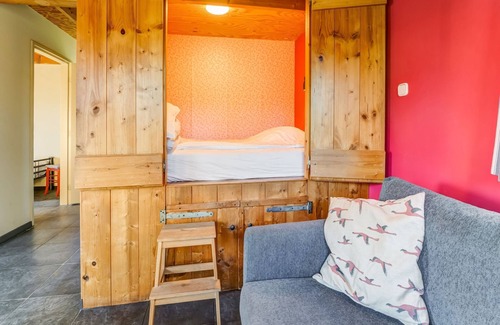 Lage Zwaluwe Casa | Encantadora casa de vacaciones con terraza cerca del Parque Nacional "De Biesbosch"