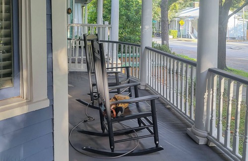 Dixon Park Casa | Charming Victorian home with modern comforts & steps from parks