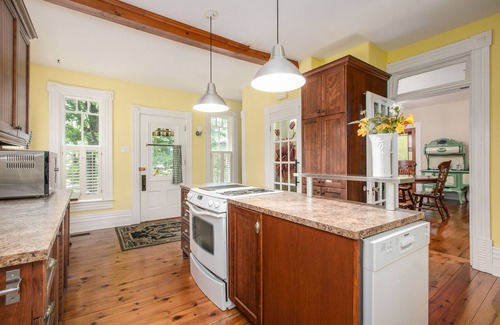 Waterloo Casa | Charming Victorian house built in 1870, Dreamy vacation