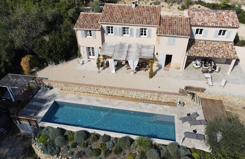 Bandol Villa | Encantadora villa de 7 habitaciones con piscina