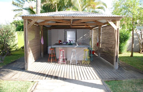 Grand Fond Villa | CHALET CON ENCANTO CRIOLLA CON GRAN PISCINA Y JARDIN TROPICAL