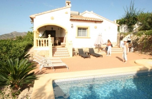 Orba Villa | Villa encantadora en Orba con piscina privada y aire acondicionado para 6 personas