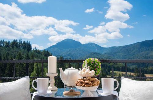 Predeal Villa | Charming Villa in a Private Mountain Resort