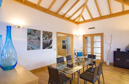 Playa Blanca Villa | Charming Villa in Playa Blanca with Private Pool