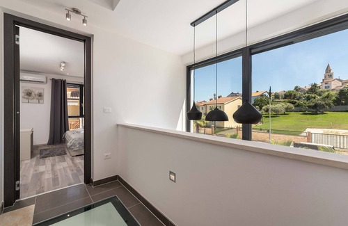Funtana Villa | Charming Villa Magnifica with private pool for Families — 5 min from the beach!