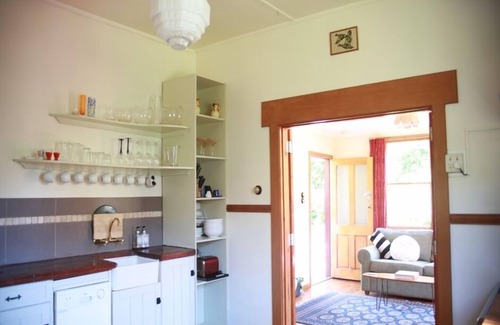 Dunedin Casa | Encantadora villa en la calle arbolada