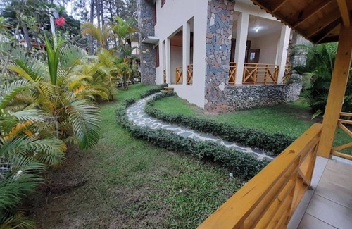 La Vega Province Villa | Villa encantadora pino alto jarabacoa