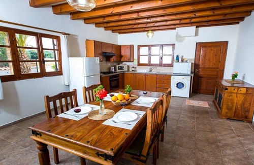 Pomos Villa | Encantadora villa, piscina privada, jacuzzi, vistas al mar cerca del bonito puerto pesquero de Pomos.