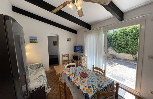 Saint-Cyprien Plage Villa | Villa de 2 habitaciones, piscina y patio privado - cerca de playa y comercios (6 personas)