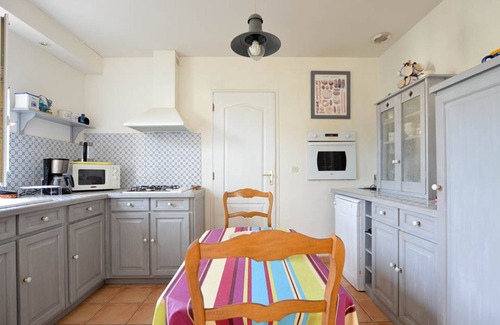 Les Mathes Villa | Villa Moderna 6 PAX con Jardín, Terraza, y Cerca de Playa y Comercio