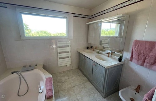 Callian Villa | Charming villa with large swimming pool in a quiet area